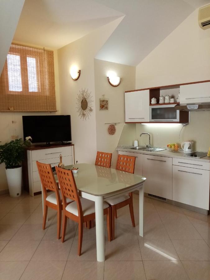 Apartments & Rooms Trogir Stars Free Parking Exterior foto