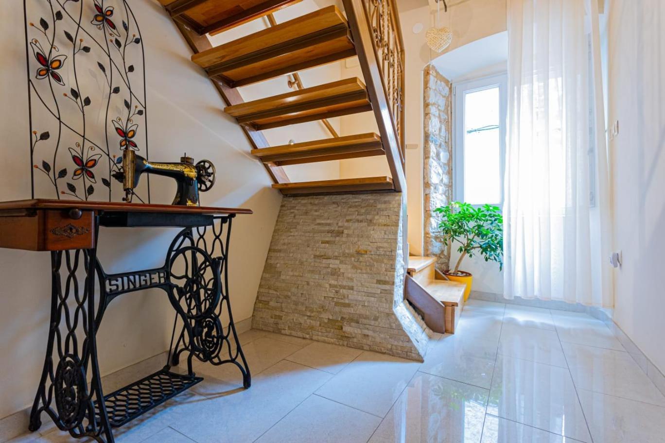 Apartments & Rooms Trogir Stars Free Parking Exterior foto