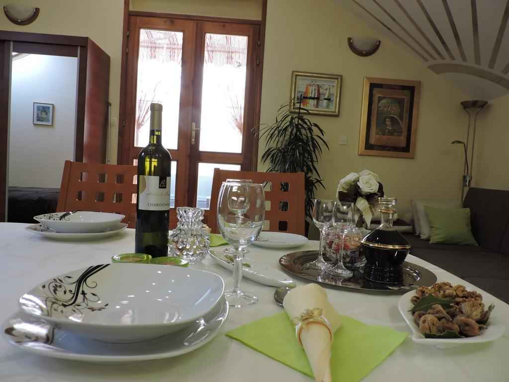Apartments & Rooms Trogir Stars Free Parking Exterior foto